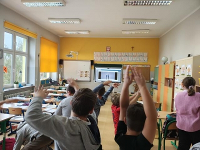Sprawozdanie z realizacji programu FitSchool