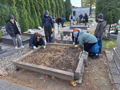 Wyjście na cmentarz 2025