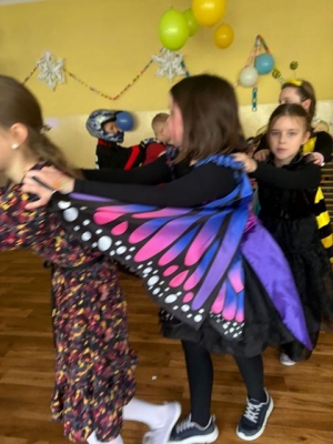 Karnawałowa zabawa klas 1-3 w naszej szkole