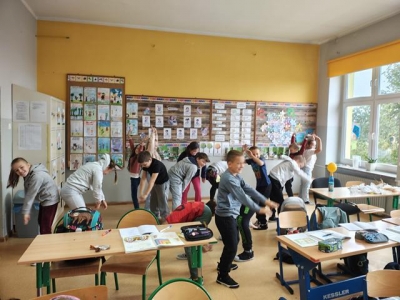 Sprawozdanie z realizacji programu FitSchool